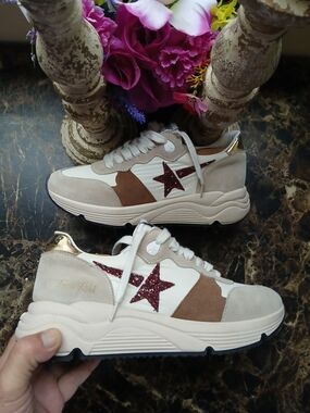 Golden Goose Running Sole Athletic/Lifestyle Casual Shoes Size 41 EU 10-11 Wom
